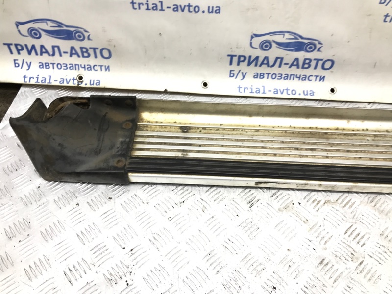 Подножка правая Pajero Sport 1996-2008 K9 2.5 Diesel 4D56 МКПП