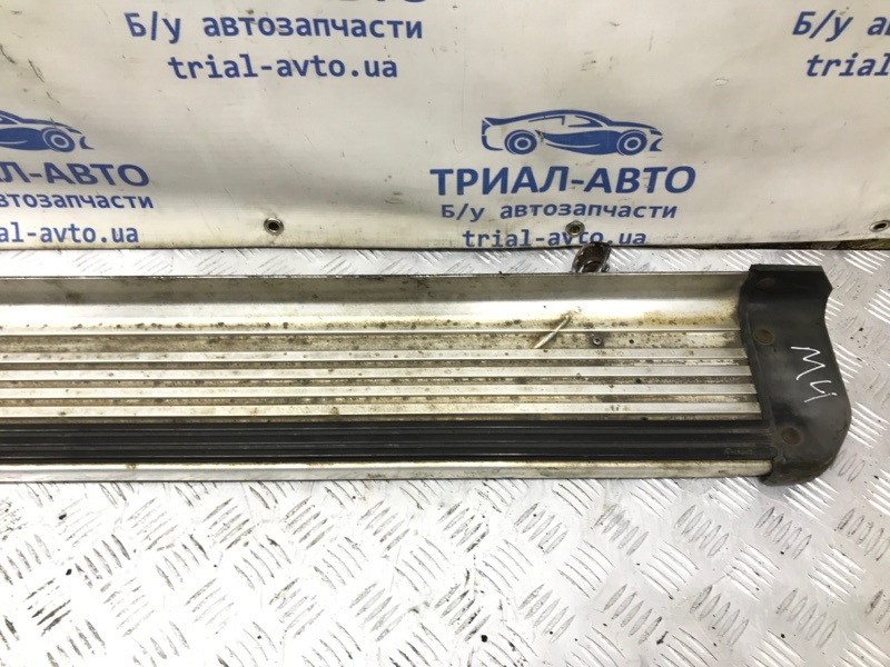 Подножка правая Pajero Sport 1996-2008 K9 2.5 Diesel 4D56 МКПП