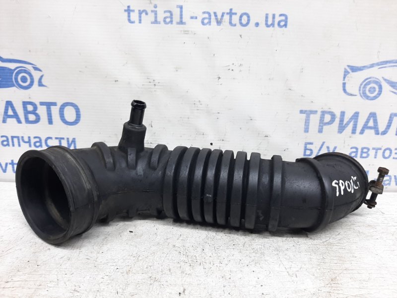 Патрубок воздушного фильтра Mitsubishi Pajero Sport 1996-2008 K9 2.5 Diesel 4D56 MR571058 Б/У