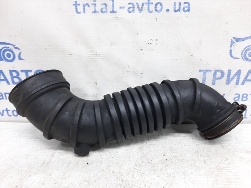Патрубок воздушного фильтра Pajero Sport 1996-2008 K9 2.5 Diesel 4D56