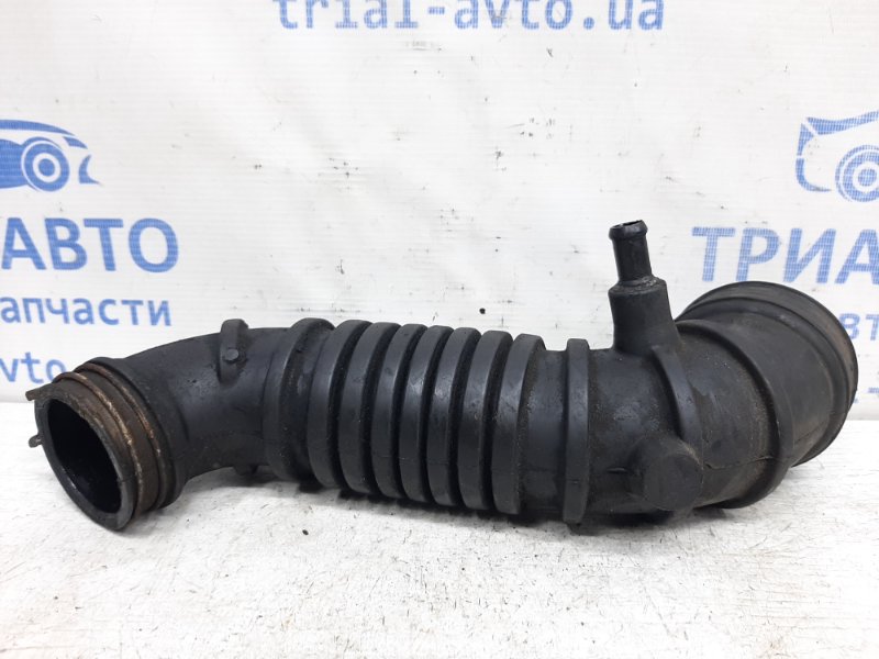 Патрубок воздушного фильтра Mitsubishi Pajero Sport K9 2.5 Diesel 4D56