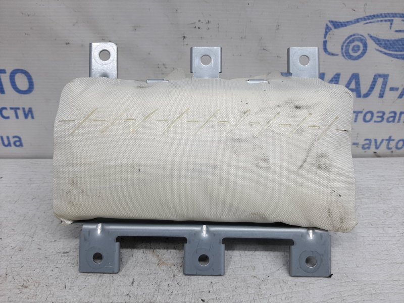Запчасть подушка безопасности в торпеду Hyundai I30 2007-2012 FD 1.6 Дизель D4FB МКПП 84530-2R900 Б/У Подушка безопасности в торпеду Hyundai I30 2007-2012 FD 1.6 Дизель D4FB МКПП 84530-2R900 Б/У