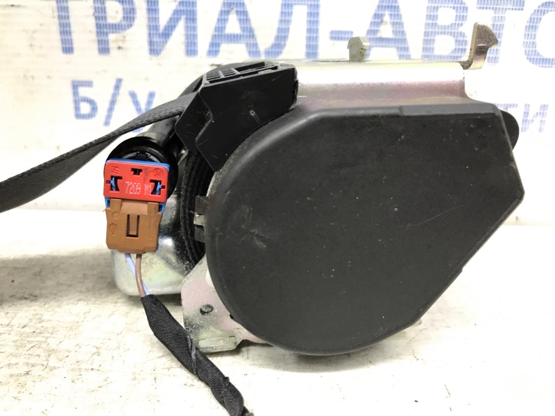 Ремень безопасности передний правый Renault Megane III 1.5 Diesel K9K Ремень безопасности передний правый Renault Megane III 1.5 Diesel K9K