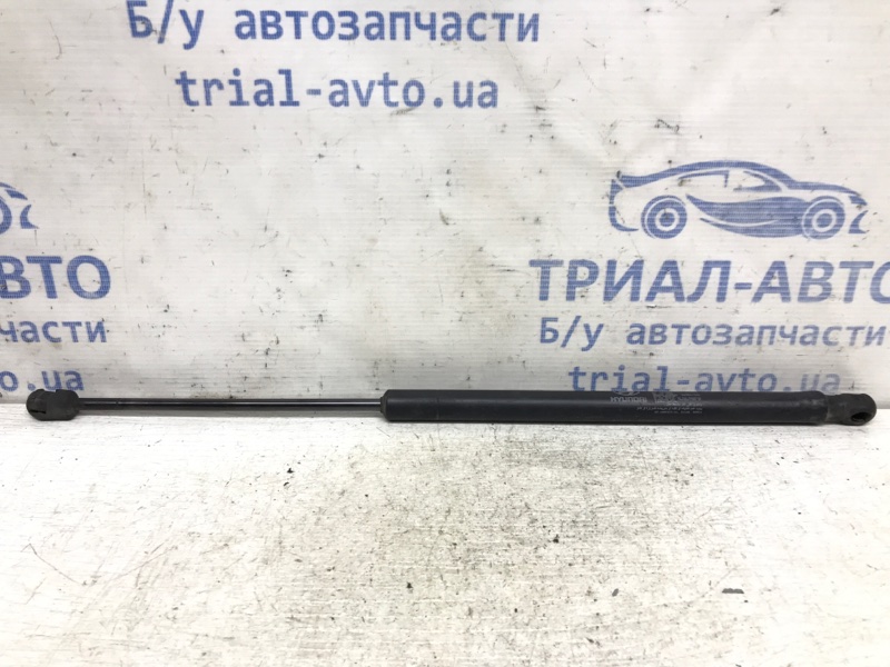 Амортизатор крышки багажника Hyundai Tucson 2004-2009 JM 2.0 diesel D4EA МКПП 817712E000 Б/У