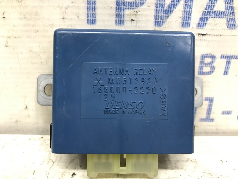 Антенный модуль Mitsubishi Pajero Sport 1996-2008 K9 2.5 Diesel 4D56 МКПП MR517920 Б/У