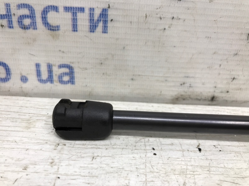Амортизатор крышки багажника Santa fe 2012-2019 DM 2.2 diesel D4HB