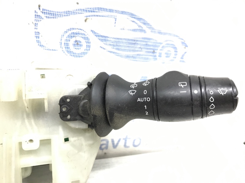 Переключатель подрулевой Renault Megane 3 1.5 Diesel K9K
