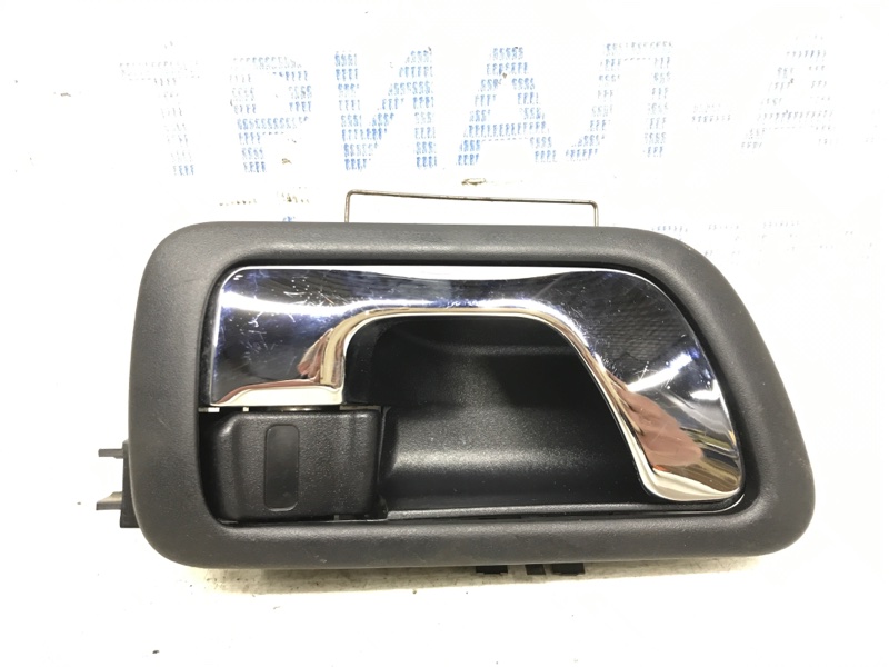 Ручка двери внутреняя задняя правая Mitsubishi Pajero Wagon 2006-2022 4 3.2 Дизель 4M41 MR432272 Б/У