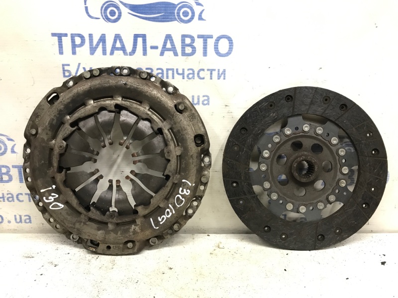 Корзина сцепления+Диск сцепления Hyundai I30 2007-2012 FD 1.6 Дизель D4FB МКПП 4130032021 Б/У