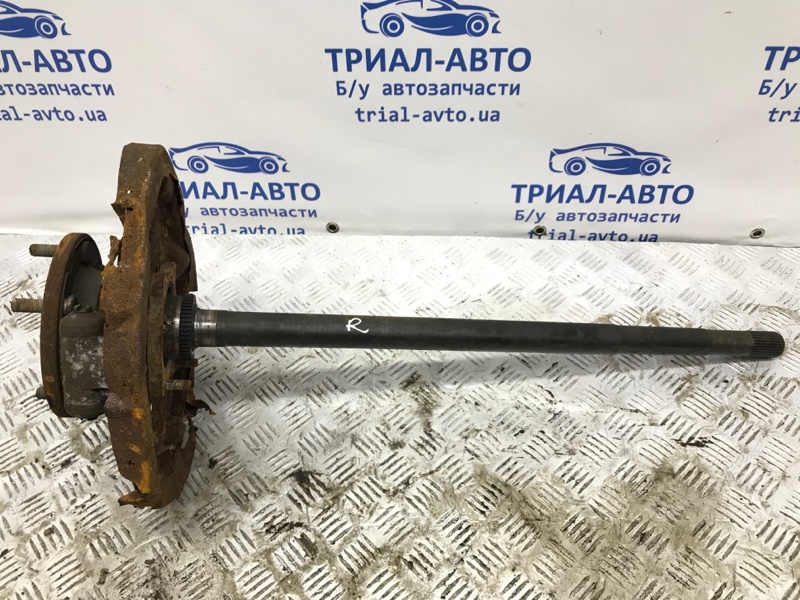 Привод задний правый Mitsubishi L200 2006-2015 KB 2.5 дизель 4D56U АКПП 3715A061 Б/У