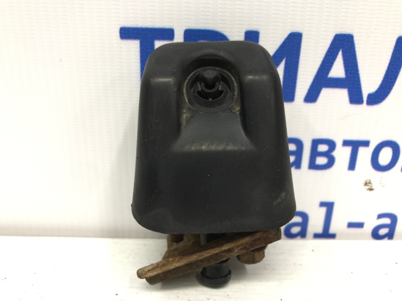 Омыватель фары левый Mitsubishi Pajero Sport 1996-2008 K9 2.5 Diesel 4D56 МКПП MR495054 Б/У