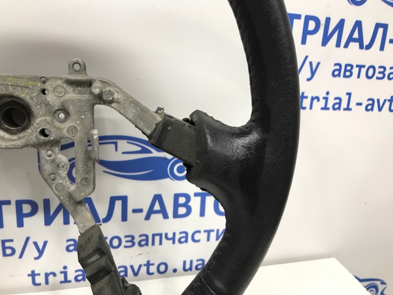 Руль Mitsubishi Outlander CU 2.4 бензин 4G69