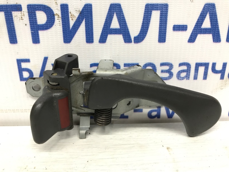 Ручка двери внутренняя правая Mitsubishi Pajero Sport 1996-2008 K9 2.5 Diesel 4D56 МКПП MR763539 Б/У