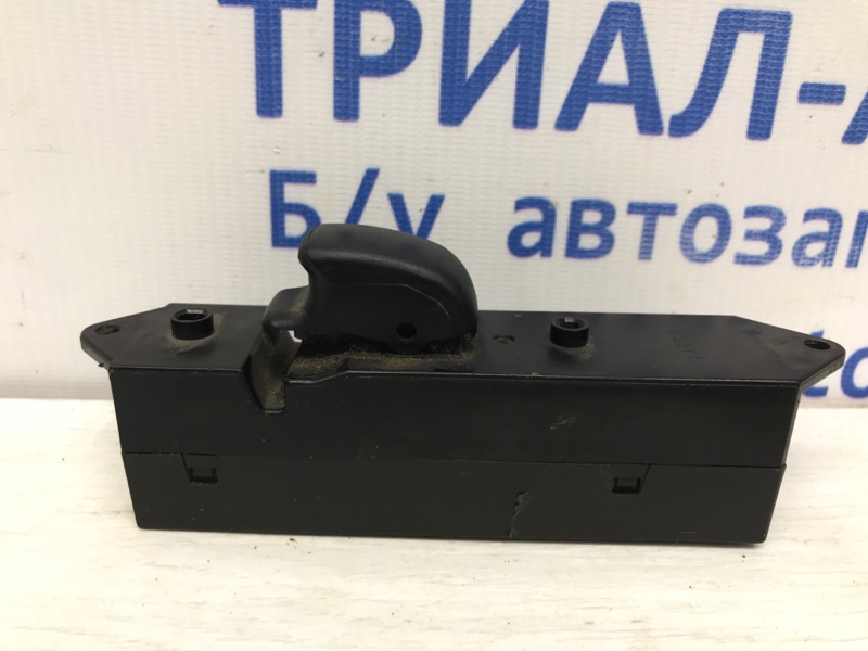 Кнопка стеклоподъемника Mitsubishi Pajero Sport 1996-2008 K9 2.5 Diesel 4D56 МКПП MR194819 Б/У