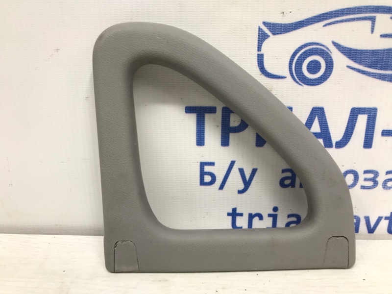 Ручка потолка Mitsubishi Pajero Sport 1996-2008 K9 2.5 Diesel 4D56 МКПП MR763637 Б/У