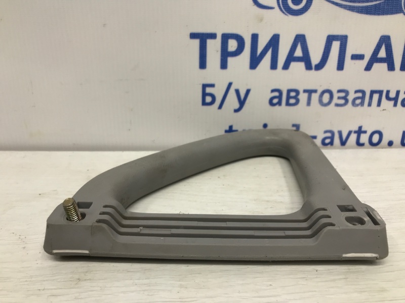 Ручка потолка Mitsubishi Pajero Sport K9 2.5 Diesel 4D56 МКПП