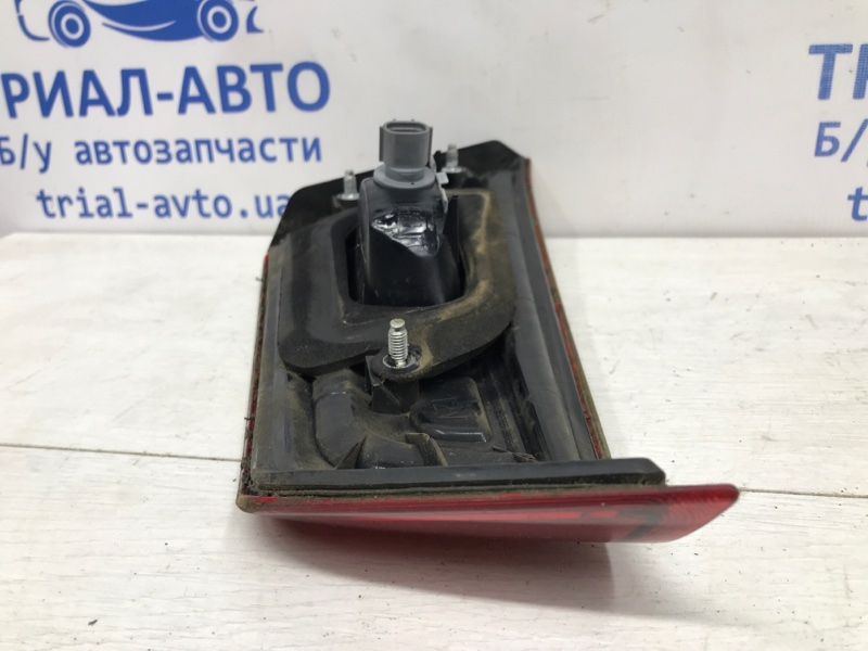 Фонарь задний внутренний правый ASX 2010- GA 1.8 Diesel 4N13