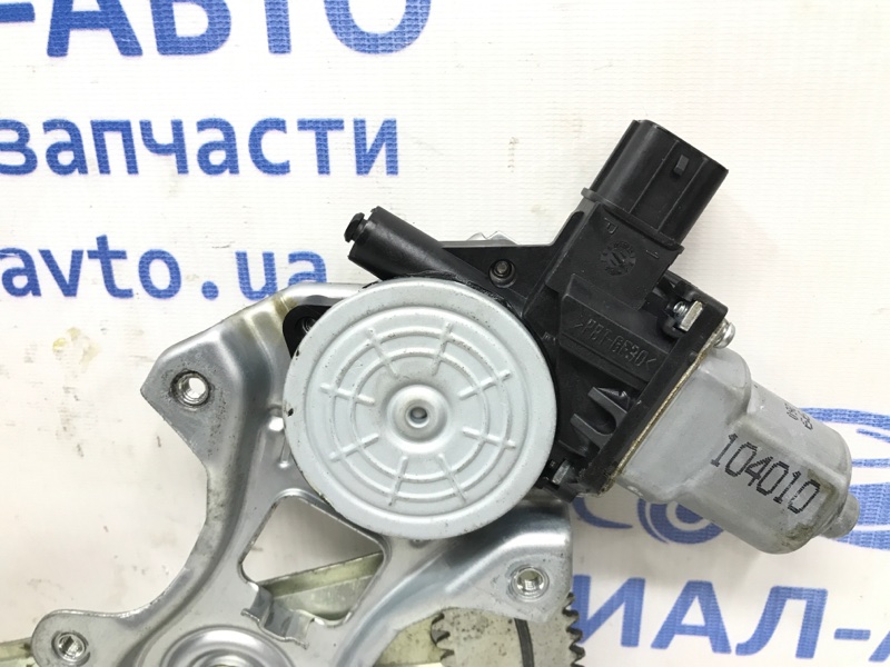 Стеклоподъемник передний правый Mitsubishi ASX GA 1.8 Diesel 4N13