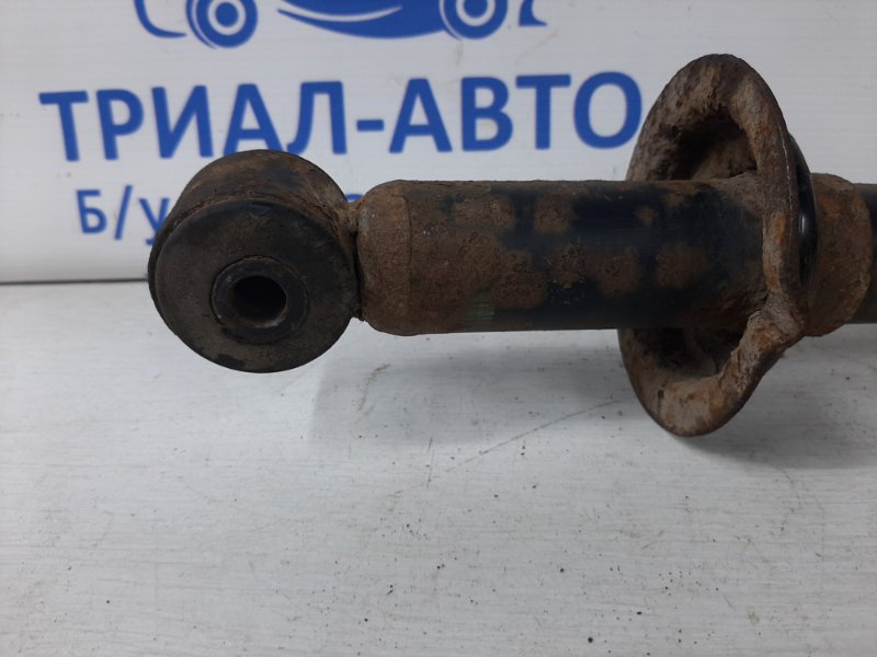 Амортизатор задний Outlander 2003-2007 CU 2.4 бензин 4G69