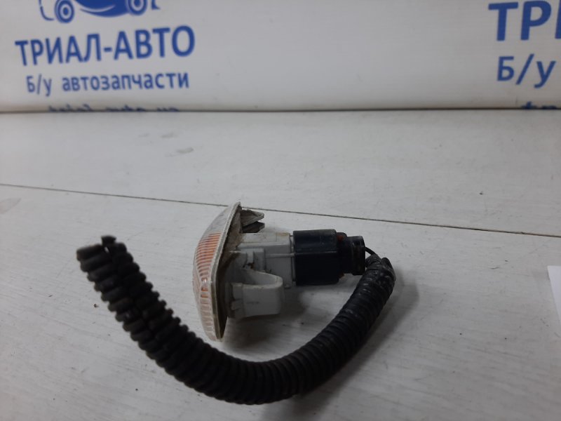 Повторитель поворотника Mitsubishi ASX GA 1.8 Diesel 4N13 Повторитель поворотника Mitsubishi ASX GA 1.8 Diesel 4N13