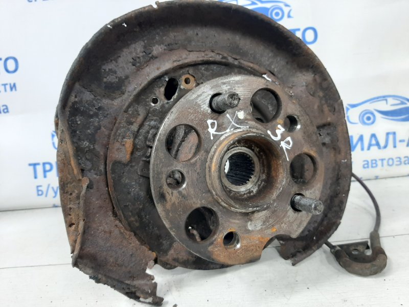 Цапфа задняя правая со ступицей Lexus RX 350 2003-2009 XU30 3.5 Бензин 2GRFE 4230448031 Б/У