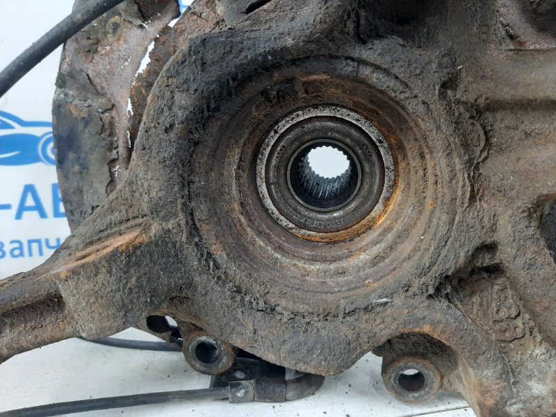 Цапфа задняя правая со ступицей RX 350 2003-2009 XU30 3.5 Бензин 2GRFE