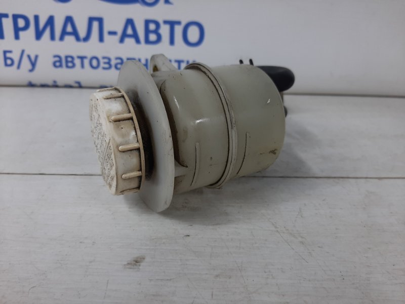 Бачок главного тормозного цилиндра Mitsubishi Outlander 2003-2007 CU 2.4 бензин 4G69 MR370276 Б/У
