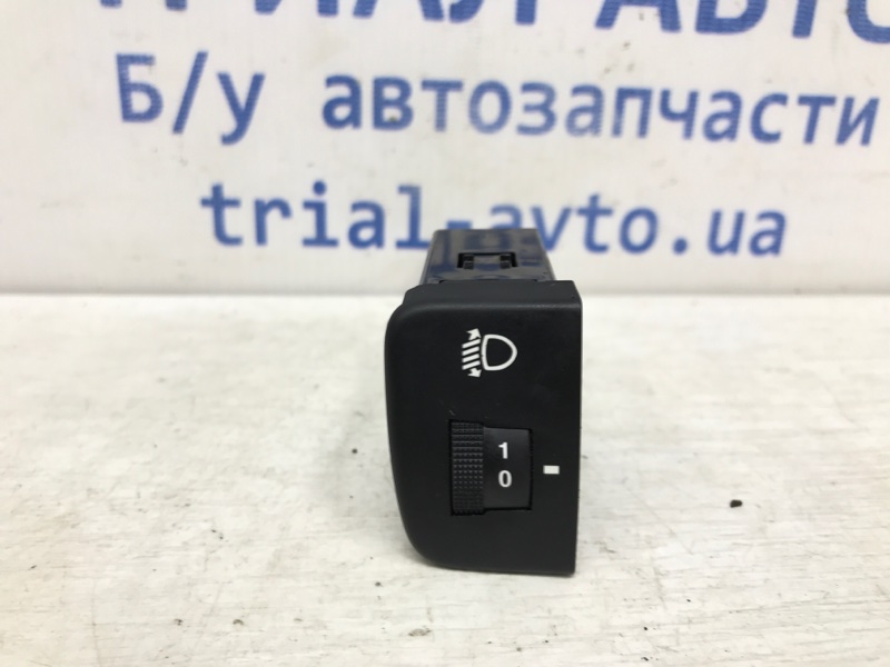 Корректор фар SsangYong Korando 2010-2019 C200 2.0 diesel D20DTF 8520034010LBA Б/У