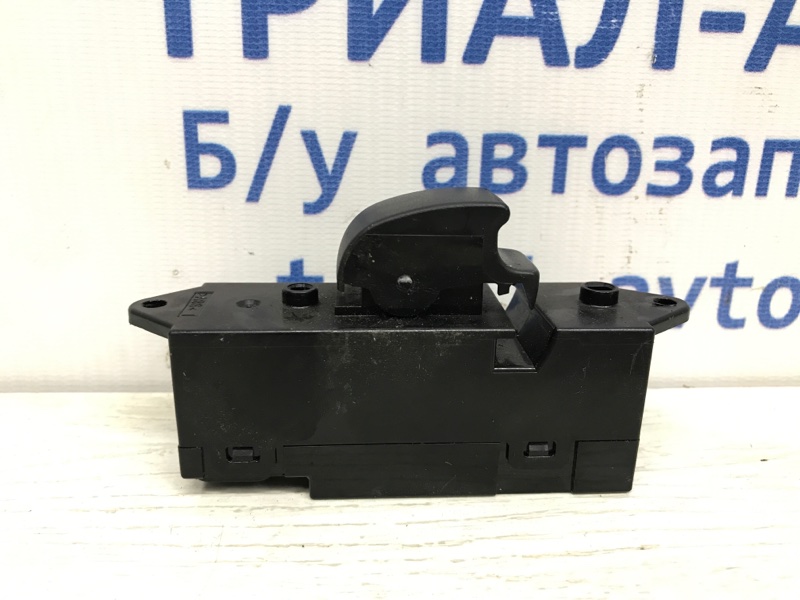 Кнопка стеклоподъемника Mitsubishi Lancer 2003-2009 9 1.6 Бензин 4G18 8608A099 Б/У