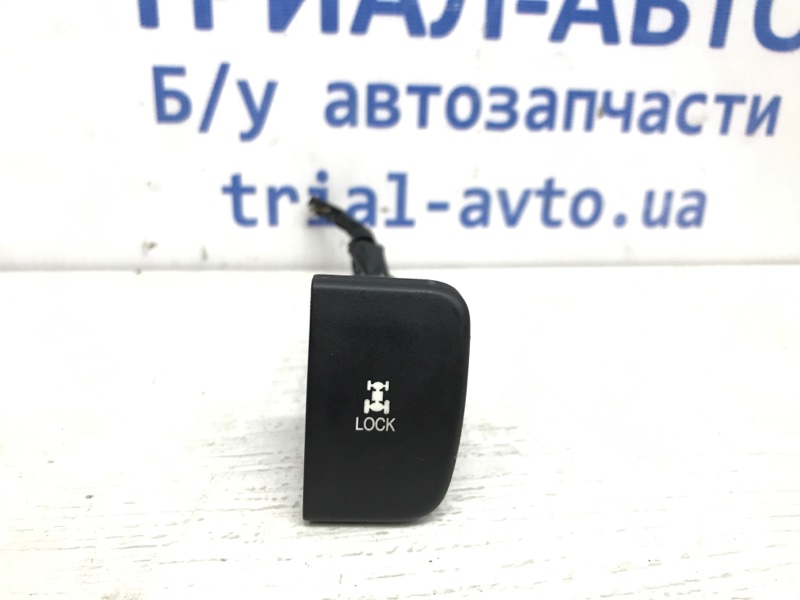 Кнопки управления SsangYong Korando 2010-2019 C200 2.0 diesel D20DTF 8520034030LBA Б/У