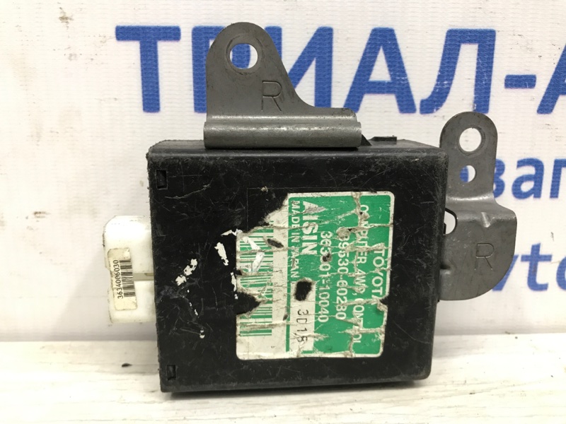 Блок управления раздаточной коробкой Toyota Prado 2002-2009 J120 3.0 дизель 8953060280 контрактная