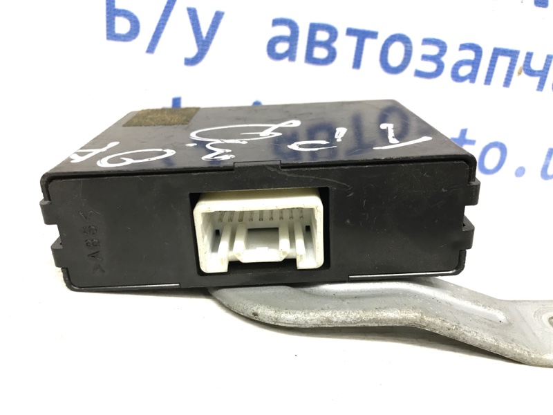 Блок управления Prado 2002-2009 J120 3.0 дизель