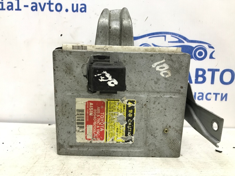 Блок управления Toyota Land Cruiser 1998-2007 J100 8954060150 контрактная