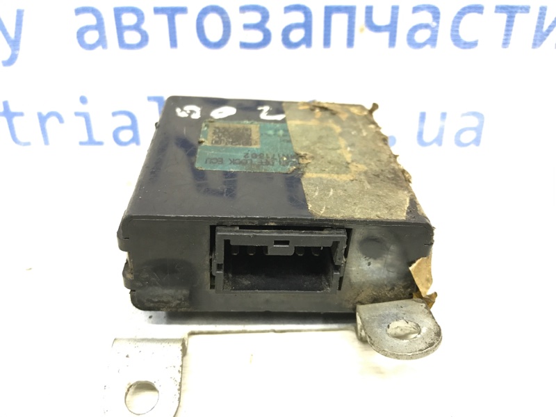Блок управления L200 2006-2015 KB 2.5 дизель 4D56U АКПП