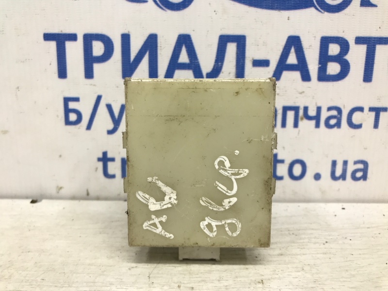 Блок управления дверьми Toyota Avensis 2003-2009 T25 1.8 8974105050 Б/У