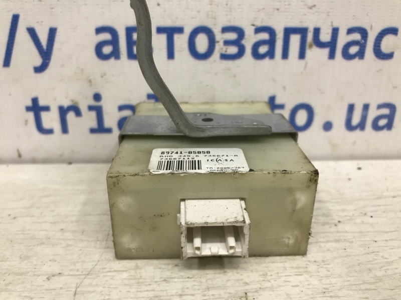 Блок управления дверьми Avensis 2003-2009 T25 1.8