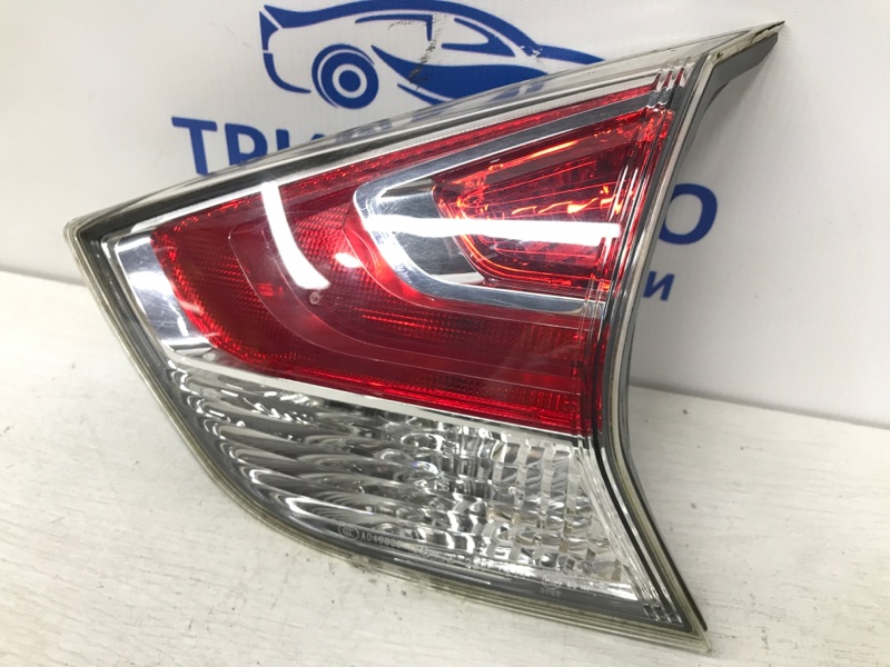 Фонарь задний внутренний правый Nissan X-Trail T32 1.6 diesel R9M