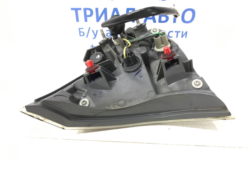 Фонарь задний внутренний правый X-Trail 2014-2021 T32 1.6 diesel R9M