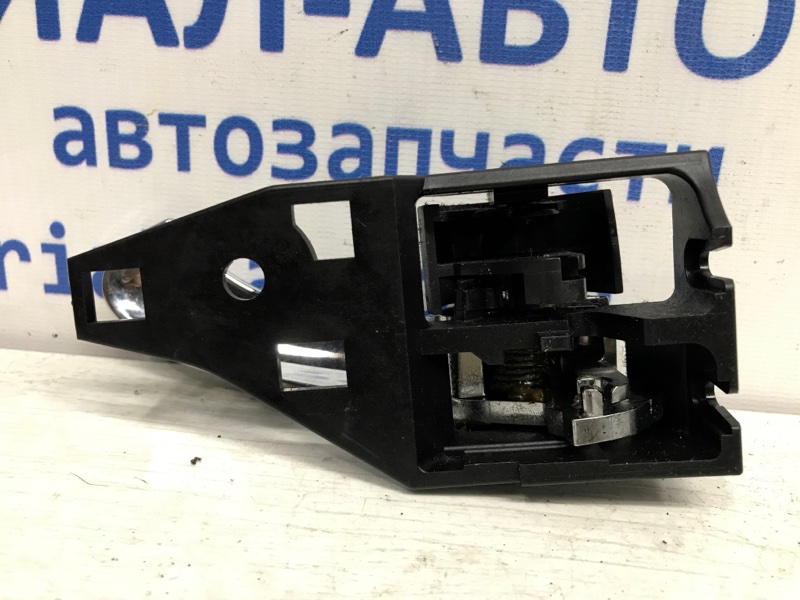 Ручка двери внутренняя левая Toyota RAV 4 A30 2.2 diesel 2ADFTV