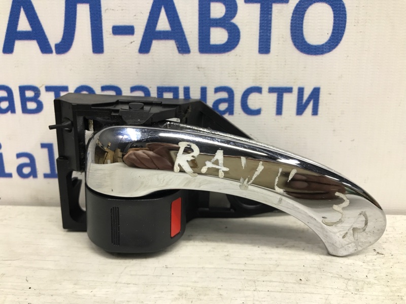 Ручка двери внутренняя правая Toyota RAV 4 2005-2012 A30 2.2 diesel 2ADFTV 6920533090B0 Б/У