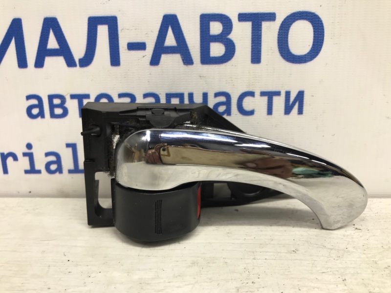 Ручка двери внутренняя правая Toyota RAV 4 2005-2012 A30 2.2 diesel 2ADFTV 6920533090B0 Б/У