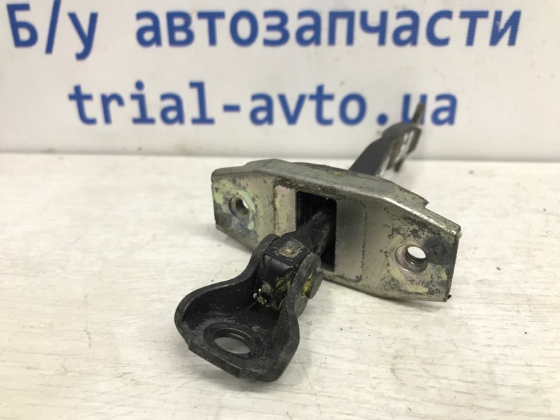 Ограничитель двери задний правый RAV 4 2005-2012 A30 2.2 diesel 2ADFTV