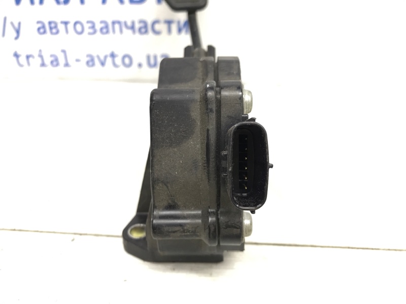 Педаль газа RAV 4 2005-2012 A30 2.2 diesel 2ADFTV