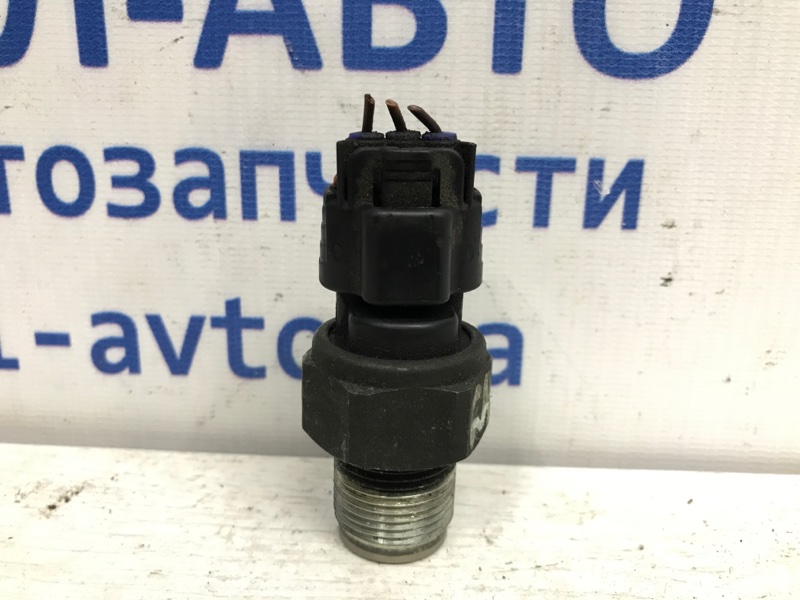 Датчик давления топлива в рейке Toyota RAV 4 2005-2012 A30 2.2 diesel 2ADFTV 238100R010 Б/У