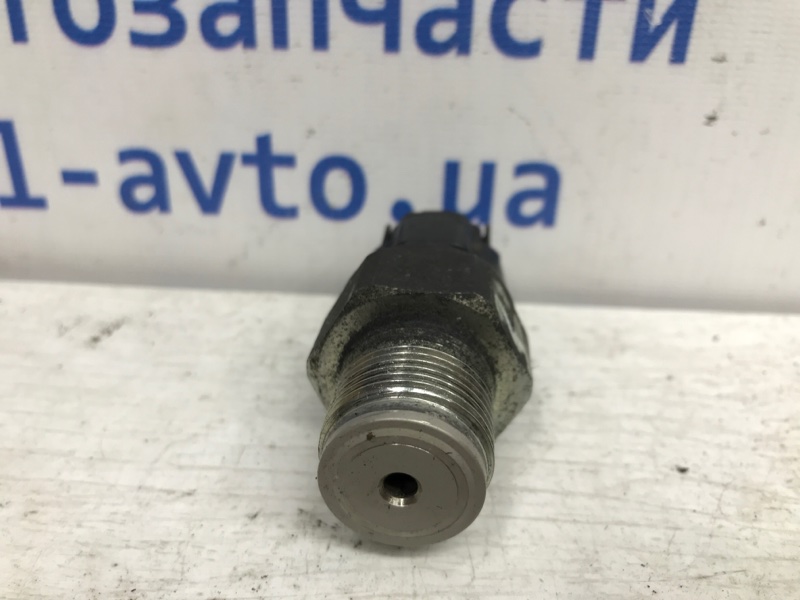 Датчик давления топлива в рейке RAV 4 2005-2012 A30 2.2 diesel 2ADFTV