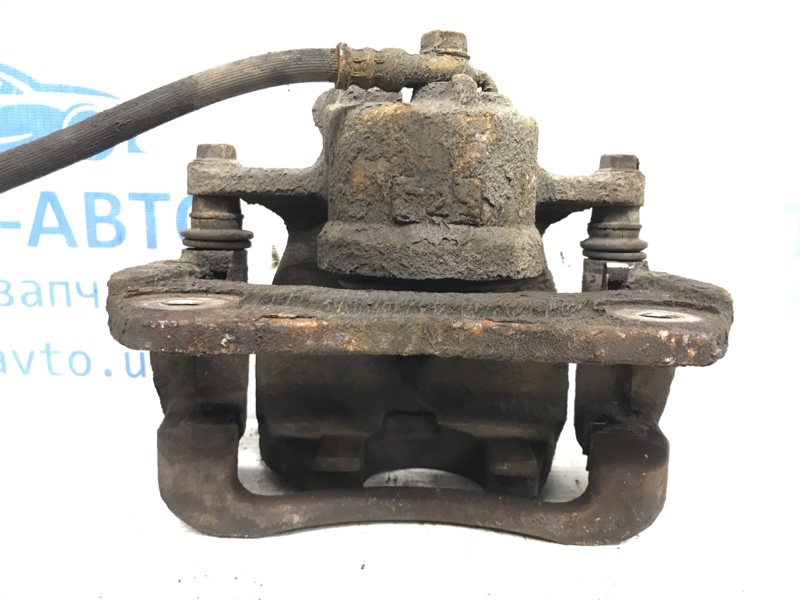 Суппорт передний левый RAV 4 2005-2012 A30 2.2 diesel 2ADFTV