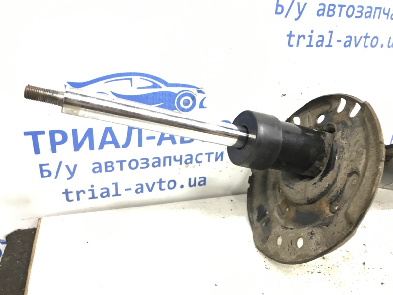 Амортизатор передний правый X-Trail 2014-2021 T32 1.6 diesel R9M Амортизатор передний правый X-Trail 2014-2021 T32 1.6 diesel R9M