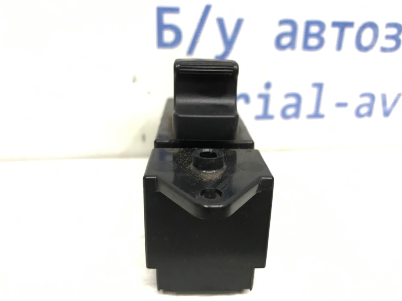 Кнопка стеклоподъемника L200 2006-2015 KB 2.5 дизель 4D56U МКПП