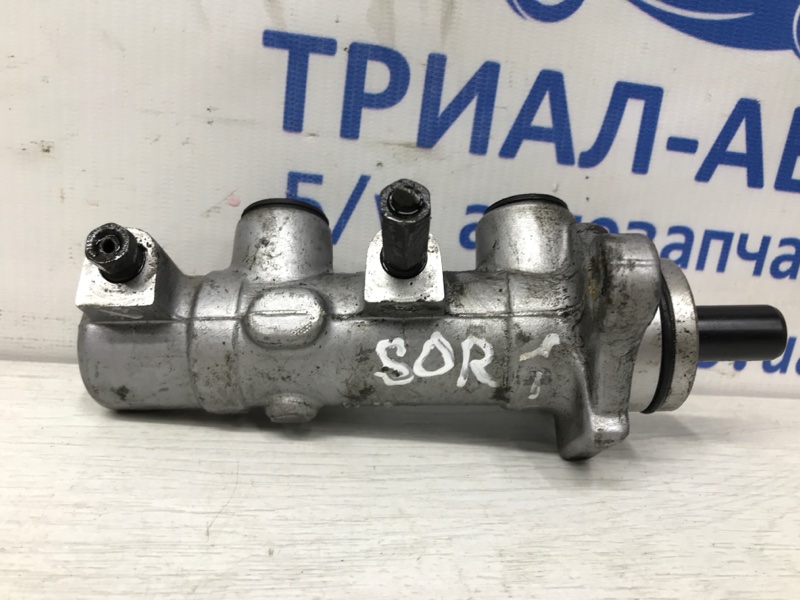 Тормозной цилиндр главный KIA Sorento BL 2.5 diesel D4CB МКПП