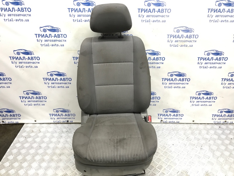 Сиденье переднее правое KIA Sorento 2002-2009 BL 2.5 diesel D4CB МКПП 88510-3E302-CY Б/У